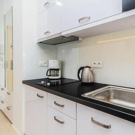 アパート - Marina