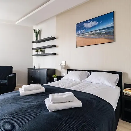 アパート - Marina